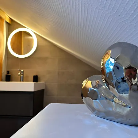 Nyaraló Le Wickram *